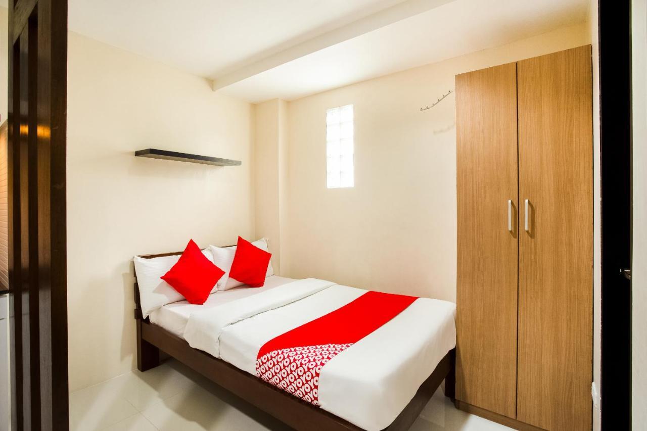 Oyo 199 Solange Apartelle Davao Stadt Exterior foto